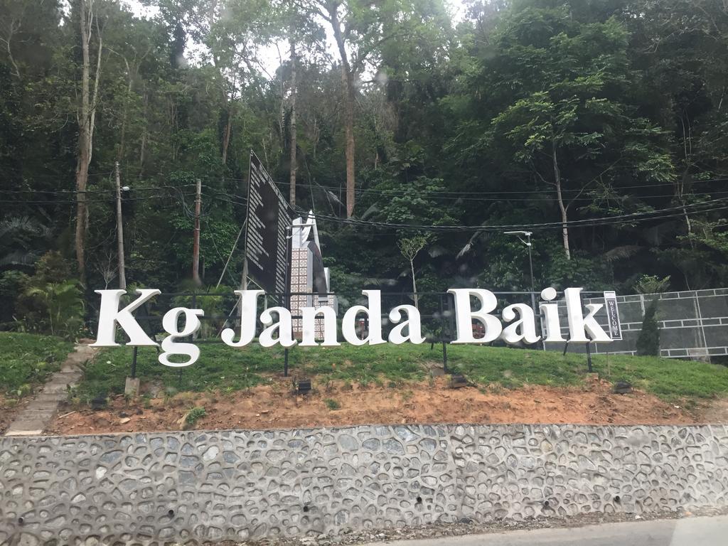 Happy Paradise Kampung Janda Baik Bagian luar foto